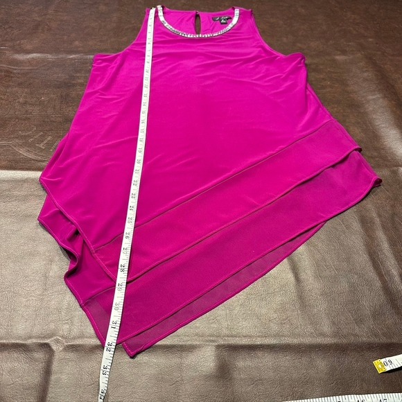 L. Levine Embellished Neck Sleeveless Asymmetric Hem Magenta Tank Top - Picture 14 of 16